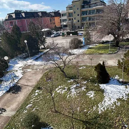 морска база даскалов # Daskalov Seaside Hotel Saints Constantine and Helena